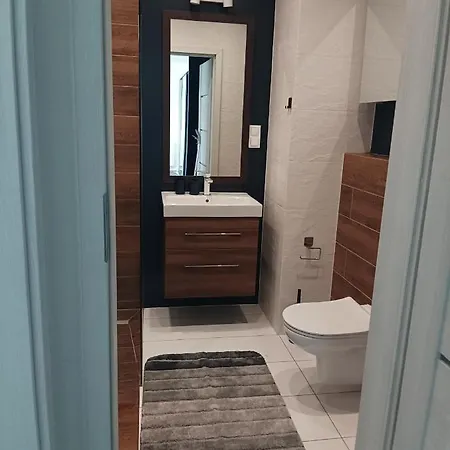 Glamour Apartament 아파트 피와