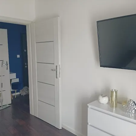 Glamour Apartament 피와